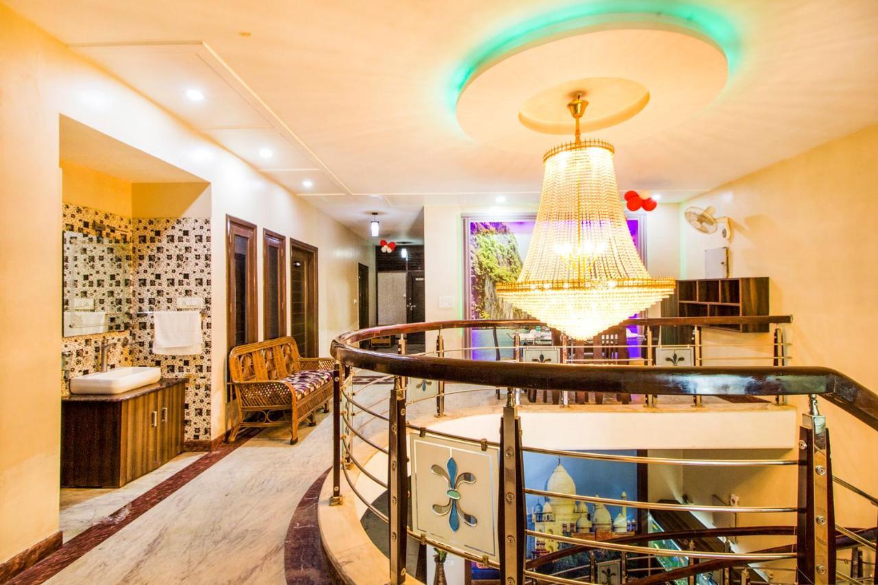 Fabhotel Plus Maniram Palace Агра Екстер'єр фото