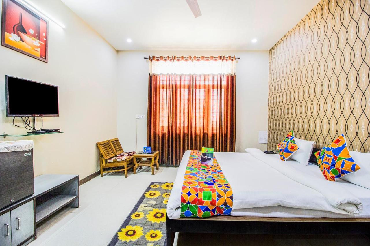 Fabhotel Plus Maniram Palace Агра Екстер'єр фото